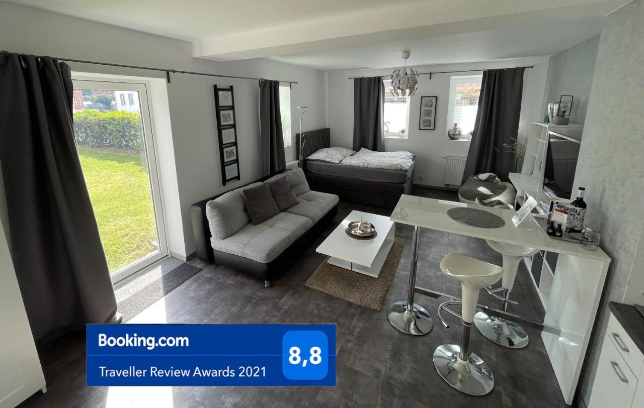 Bückeburg W1 - Kontaktloser 24H Check In, W-Lan, Netflix, Parkplatz, Kueche, Boxspring-Bett מראה חיצוני תמונה